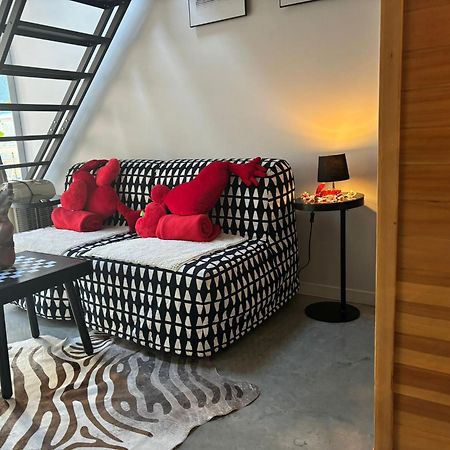 Апартаменты Wellness Loft With Sauna, Jacuzzi, Roof Terrace & Amazing View Антверпен Экстерьер фото