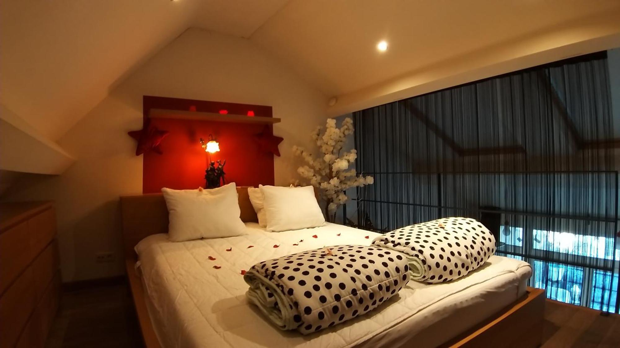 Апартаменты Wellness Loft With Sauna, Jacuzzi, Roof Terrace & Amazing View Антверпен Экстерьер фото