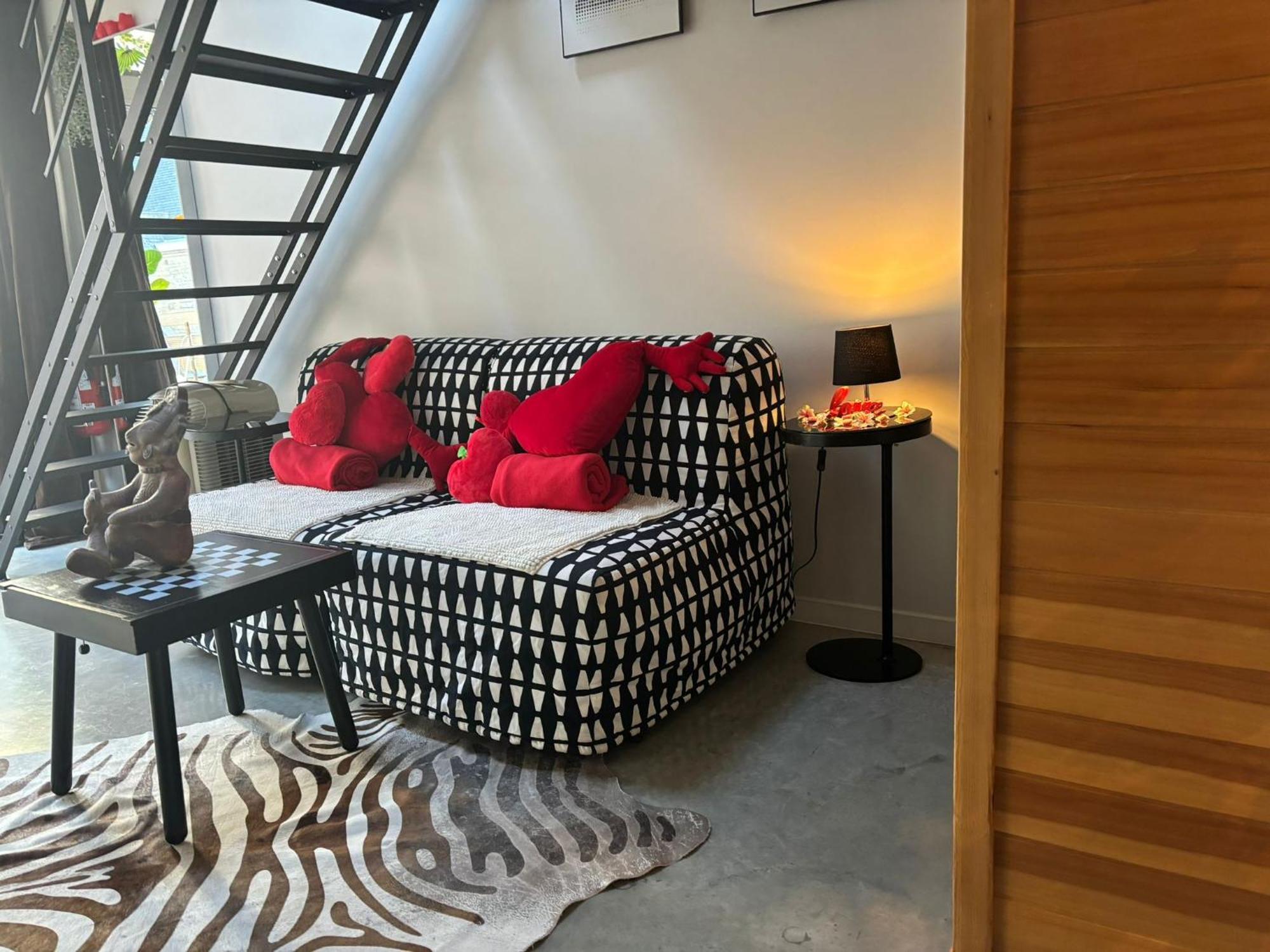 Апартаменты Wellness Loft With Sauna, Jacuzzi, Roof Terrace & Amazing View Антверпен Экстерьер фото